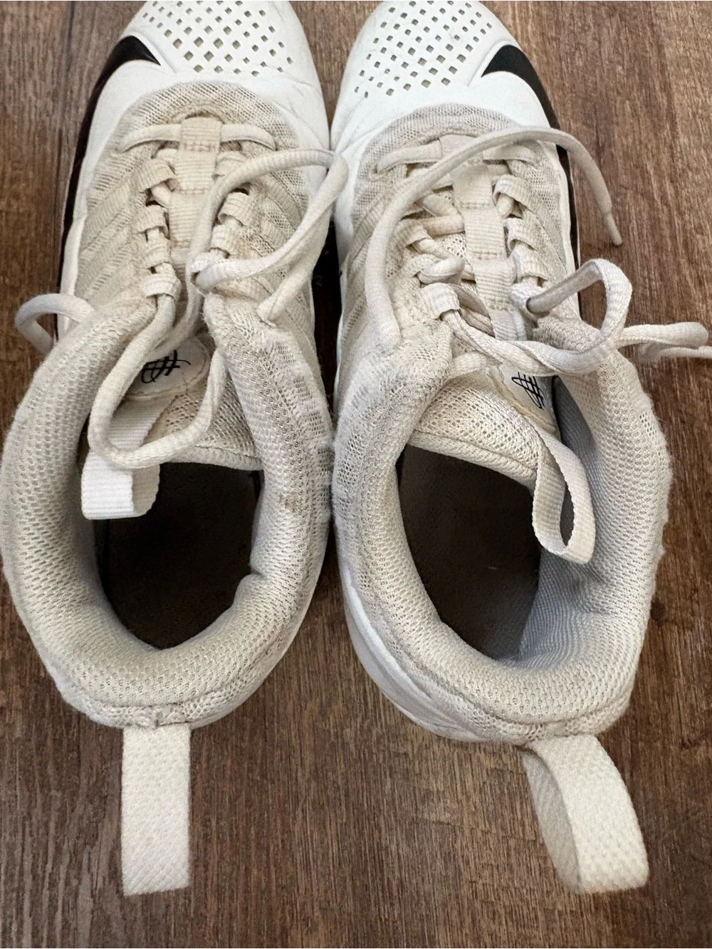 Nike Kids White and Black Athletic Cleats (no metal points)